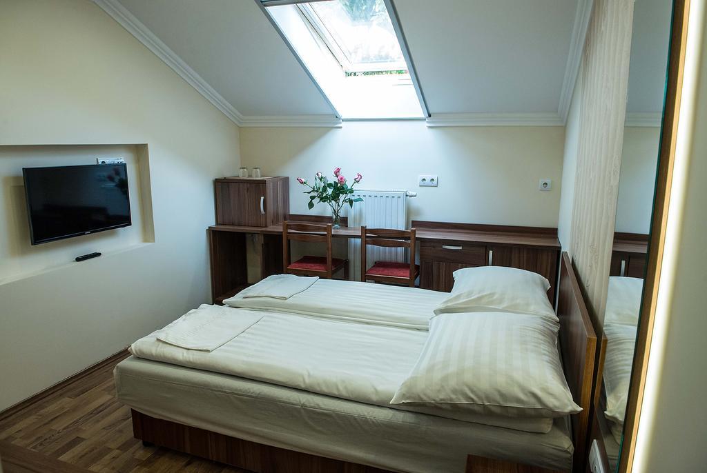 Bl.Apartmanhaz Ii. Segedyn Zewnętrze zdjęcie