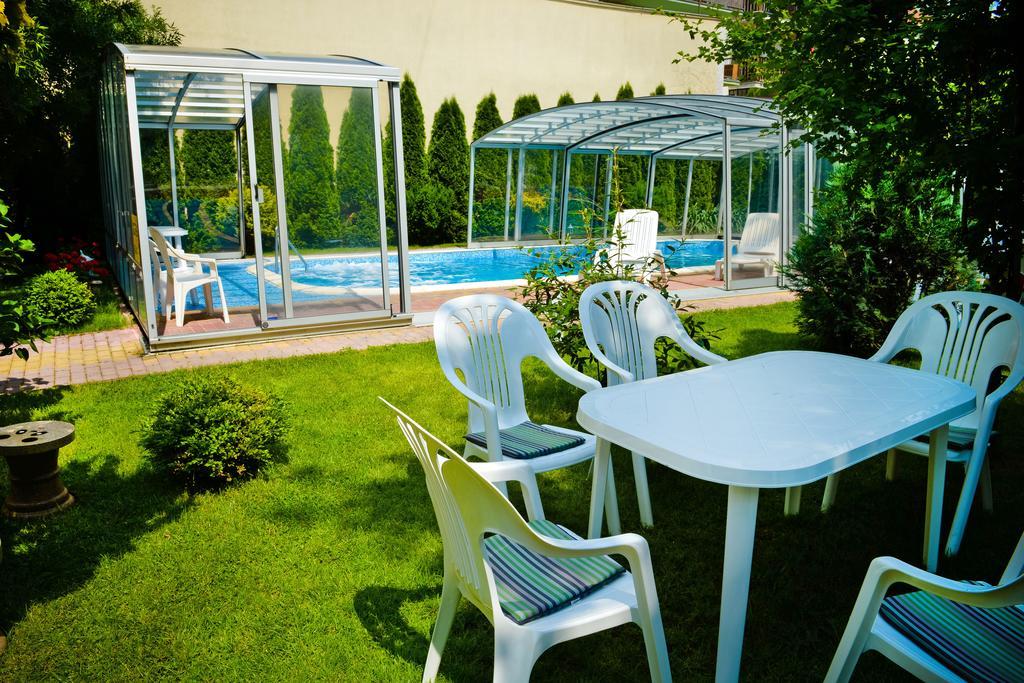 Bl.Apartmanhaz Ii. Segedyn Zewnętrze zdjęcie