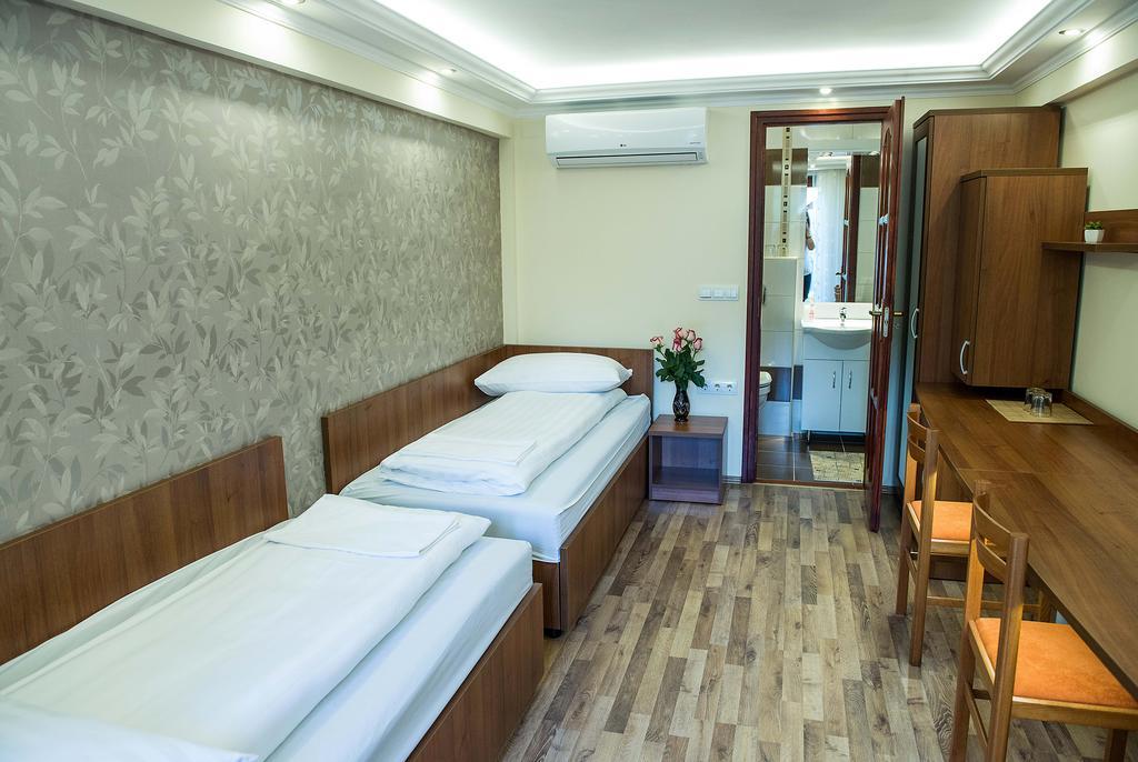 Bl.Apartmanhaz Ii. Segedyn Zewnętrze zdjęcie
