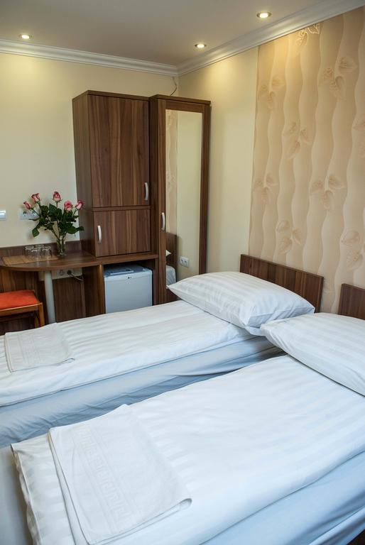 Bl.Apartmanhaz Ii. Segedyn Zewnętrze zdjęcie